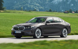 BMW 530e 2024, Tetap Lapang dan Mewah