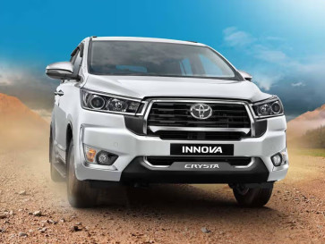 Terbentur Regulasi, Toyota Innova Crysta Tak Lagi Diproduksi