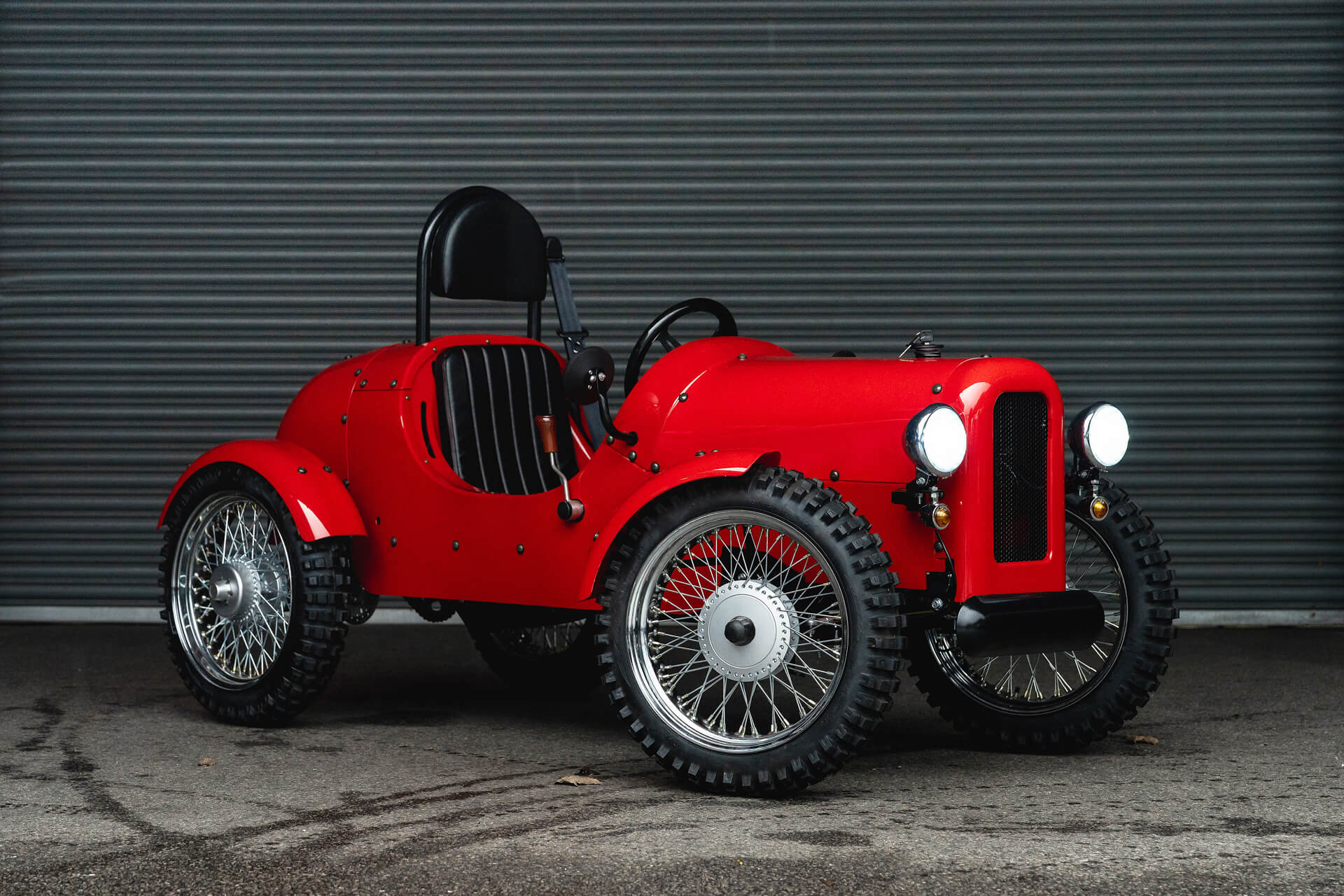 The Chelsea Rivet, Kendaraan Off-Road Mini Berdesain Nyentrik