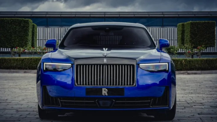 Punya Fitur Tembakan Laser, Rolls-Royce Ciptakan Mobil Impian Bertema Game Jadul