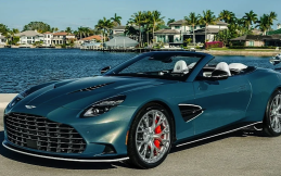 Aston Martin Vanquish Wave Edition, Supercar V12 Harganya Rp7,8 Miliaran