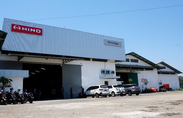Hino Resmikan Depo Suku Cadang di Makassar untuk Wilayah Indonesia Timur