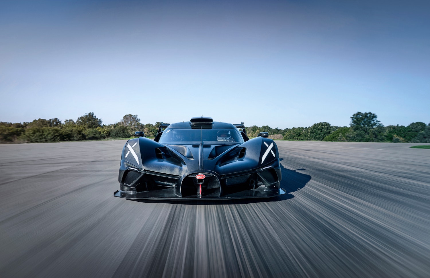 Hanya Ada 40 Unit, Bugatti Bolide Terakhir Tampil Menawan dengan Skema Tiga Warna Biru