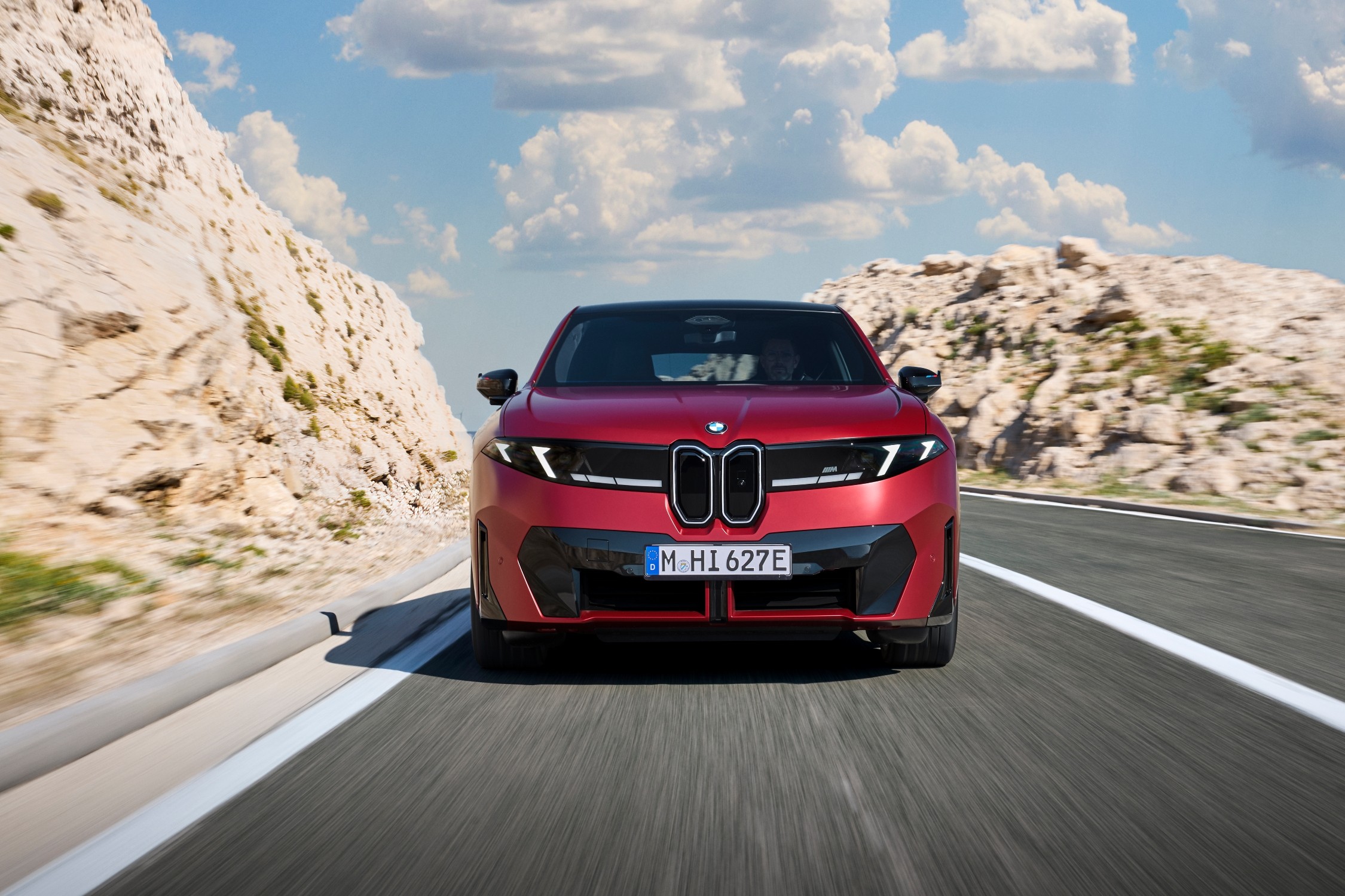 Debut BMW iX4