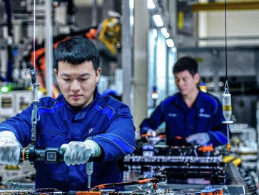 BMW Mulai Produksi Masal Baterai Gen6 Neue Klasse di Tiongkok