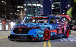 Honda CR-V Hybrid Racer, Siap Adu Cepat
