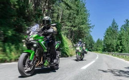 Kawasaki Versys 900 2027 Dikenalkan, Fiturnya Canggih