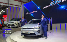 MG ES EV dan Maxus 9 Diperkenalkan di IIMS 2024