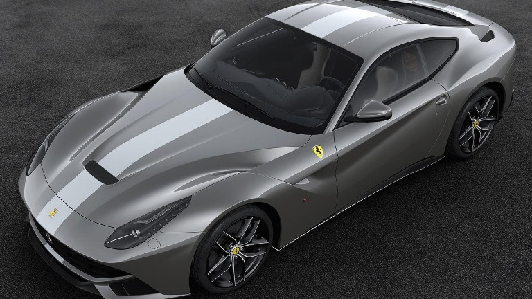 Model Ferrari Berlivery Ulang Tahun ke 70
