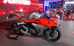 QJMotor Perkenalkan Tourino 250 DX, SRK 250 RA, dan RiderPro di IIMS 2026
