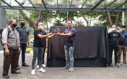 Ilectra Motor Group Serahkan 10 Unit  Alva One ke Konsumen