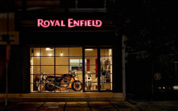 Jelang Lebaran, Royal Enfield Resmikan 3 Gerai Baru di Jawa Tengah dan Bandung