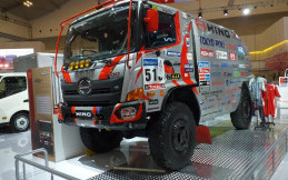 10 Kali Menang Berturut-turut, Hino dan Pembalapnya Kembali Sapa GIIAS 2019