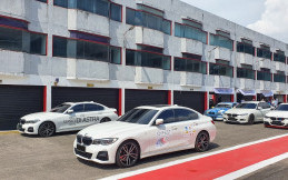 Ratusan Pengguna BMW Padati Sirkuit Sentul, Ikuti Driving Experience