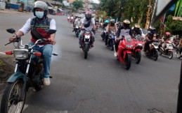 Brothersip Gandeng People Ride Team Gelar Bukber dan Baksos Sambil Gali Ilmu