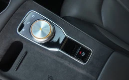 Manfaatkan Fitur Electronic Parking Brake (EPB) untuk Keseharian