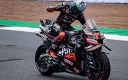  Hasil MotoGP Inggris 2025: Marc Bezzecchi Menang di Balapan Penuh Drama