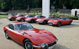 Pemilik Toyota 2000GT Bisa Tidur Pulas, Transmisi Bakal Diproduksi Lagi