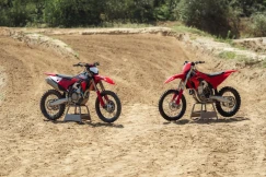 Ducati Desmo450 MX and 450 MX Factory 2027 Bocorkan Spesifikasi