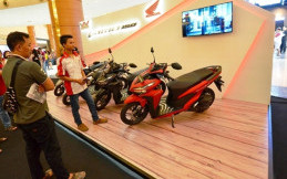 Cepetan.. Beli Satu Motor Honda Vario Bisa Dapat PCX 