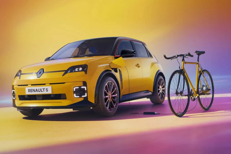 Renault 5 E-Tech 2026 Hadir dengan Sistem AI dan DC Fast Charging