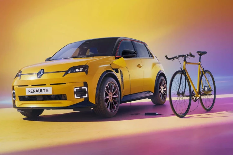 Renault 5 E-Tech 2026 Hadir dengan Sistem AI dan DC Fast Charging