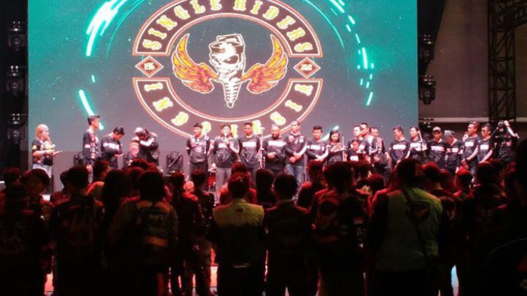 Kesenian Tradisional Rampak Kendang Warnai Anniversary Single Riders MC
