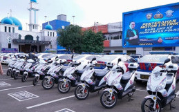 IMI Berikan 10 Motor Listrik untuk Korlantas Polri