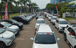 Ingin Edukasi Member Komunitas, Terios Bekasi Raya Kunjungi Pabrik Ban