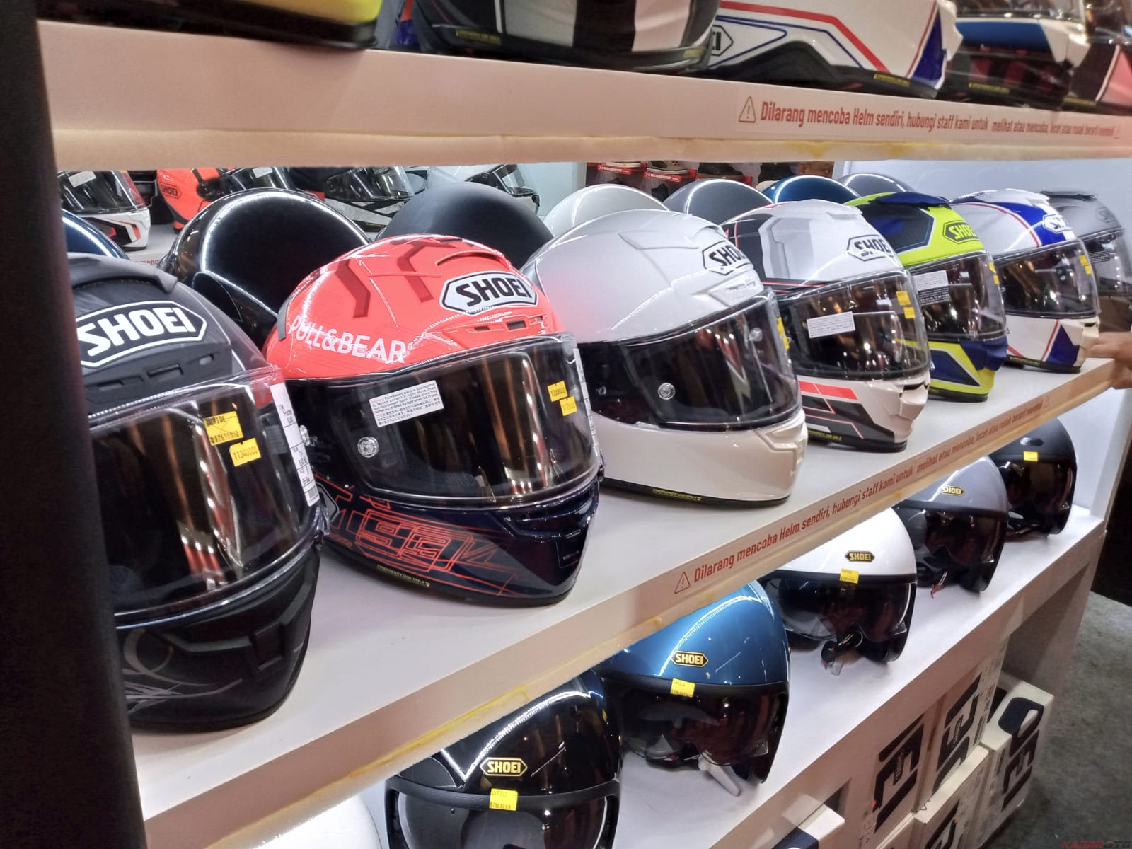 Awas 'Tercebur' Beli Helm Merek Premium Tapi 'KW', Cek Bagian Ini