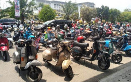 Para Pencinta Sukter Hadiri Indonesian Scooter Festival 2019 Yogyakarta