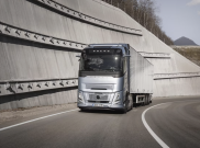 Volvo Trucks Sodorkan Teknologi I-Roll agar Hemat Bahan Bakar