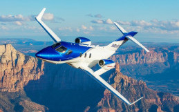 Honda Serahkan Pesawat HondaJet Secara Perdana ke Cina