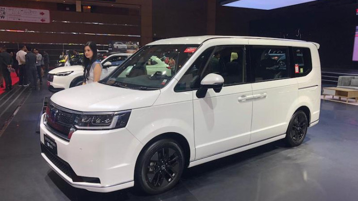 Honda STEP WGN e:HEV Hadir di IIMS 2026, MPV Keluarga Andalan Mudik
