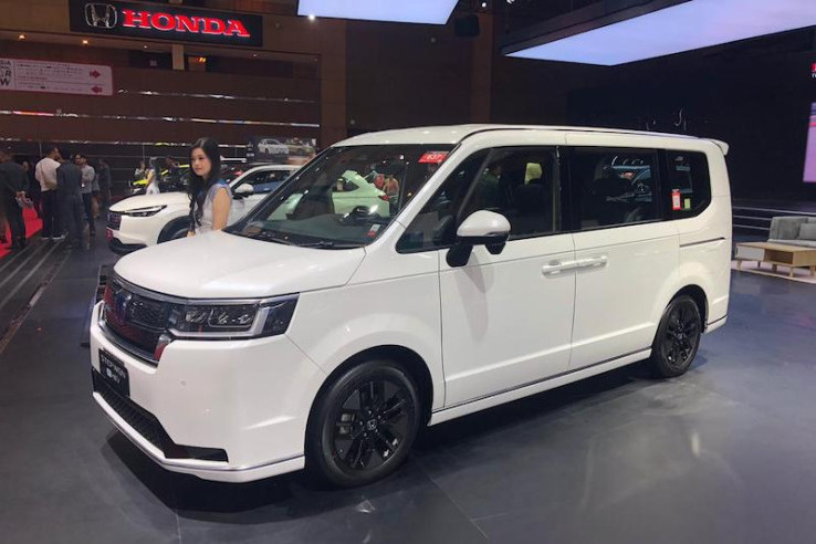 Honda STEP WGN e:HEV Hadir di IIMS 2026, MPV Keluarga Andalan Mudik