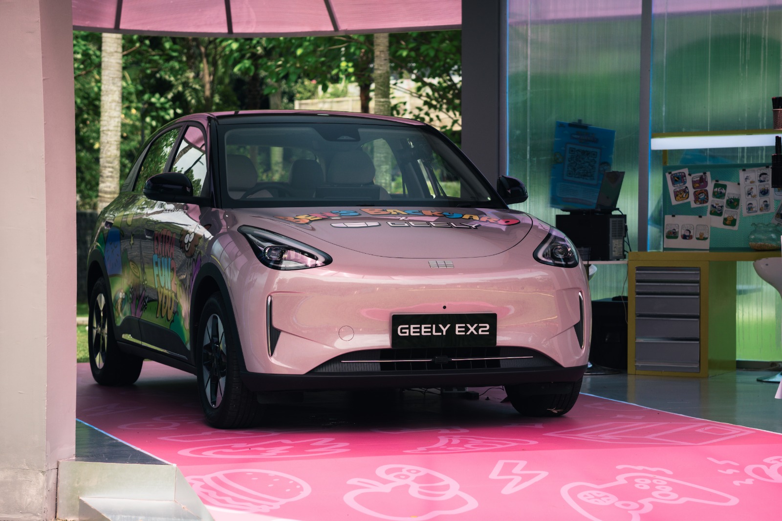 Geely EX2 Tampil dengan Visual Ekspresif dan Penuh Warna