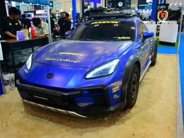 Subaru BRZ Kuhl Racing OutRoad Penuh Kotoran Sengaja Ikut Kontes 