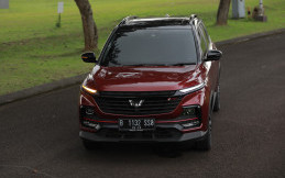 Wuling Almaz RS Hadir Sebagai SUV dengan Inovasi Terdepan