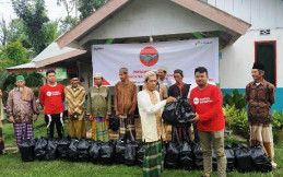Pertamina Salurkan 2.500 Paket Makanan ke Korban Banjir Konawe