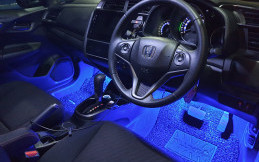 Buat Interior Mobil Jadi Mewah Dengan Pasang Footlight