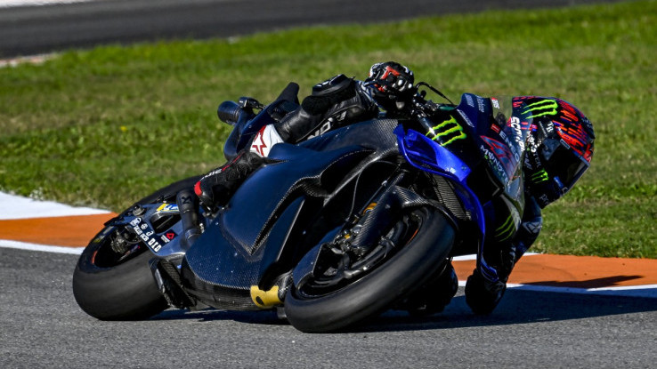 Alex Rins Melihat Titik Terang Pada Yamaha M1 Bermesin V4