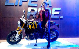 Nikita Mirzani Pernah Ngebut Pake Moge ini 200 Kpj!