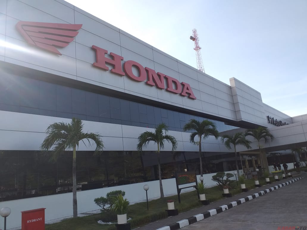 18.270 Solar Panel Telah Dipasang Oleh Astra Honda Motor (AHM)