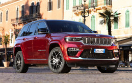 Jeep Grand Cherokee 4Xe Hadir di Eropa