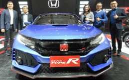 Honda Civic Type R Blue Metallic Tampil Perdana di Surabaya