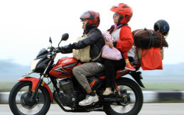Tips Mudik Aman Menggunakan Sepeda Motor  