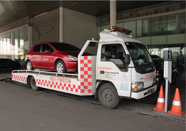 Mobil Peugeot Terendam Banjir? Silakan Hubungi Nomor Ini