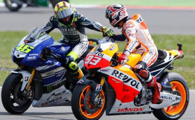 Persangain Gelar Antara Valentino Rossi dan Marc Marquez