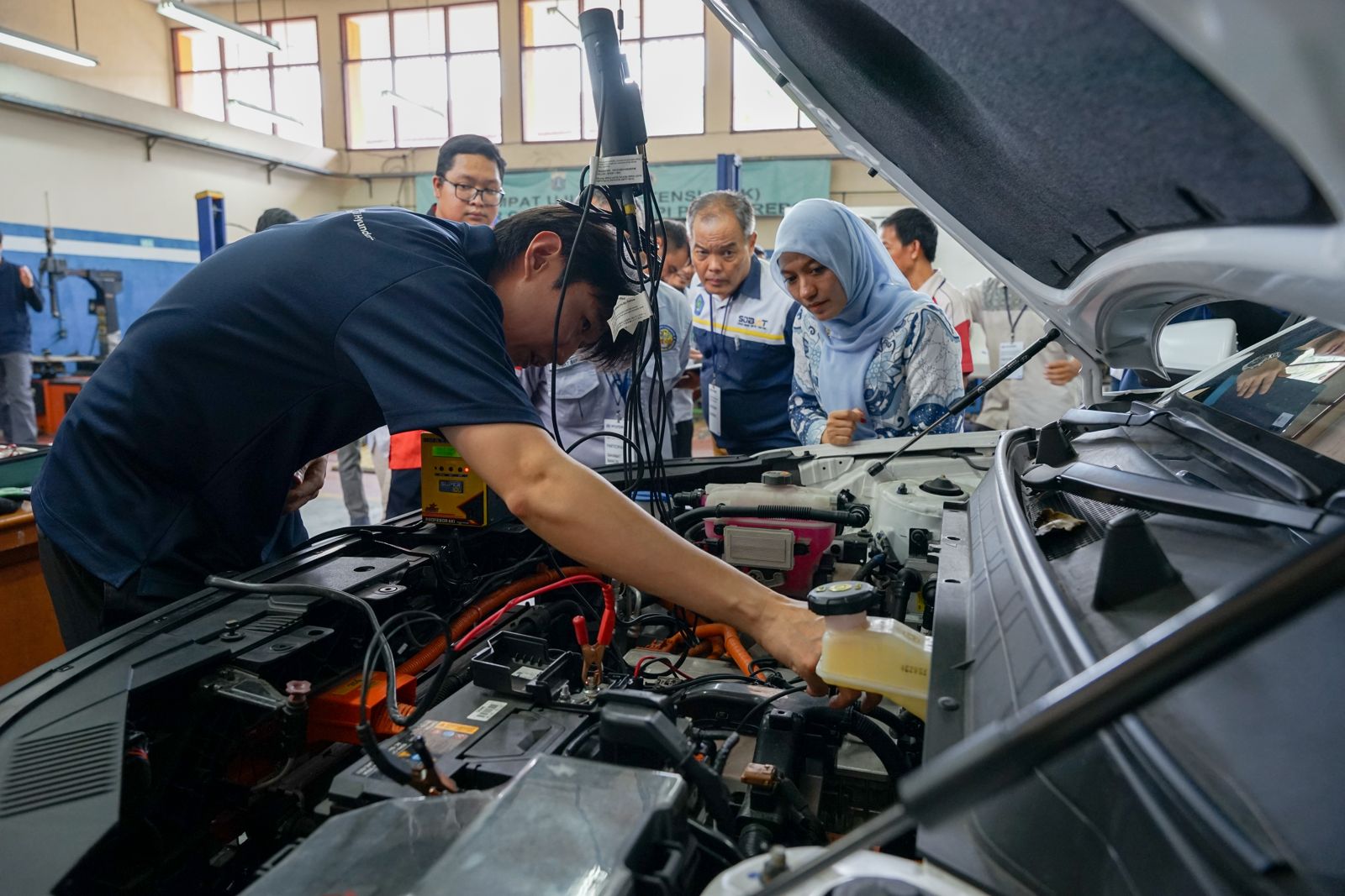 Siapkan Tenaga Kerja Masa Depan, Hyundai Bekali Guru SMK Teknologi Otomotif Modern
