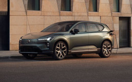 Mobil Listrik Volvo EX60 Kebanjiran Pesanan, Laris Manis!